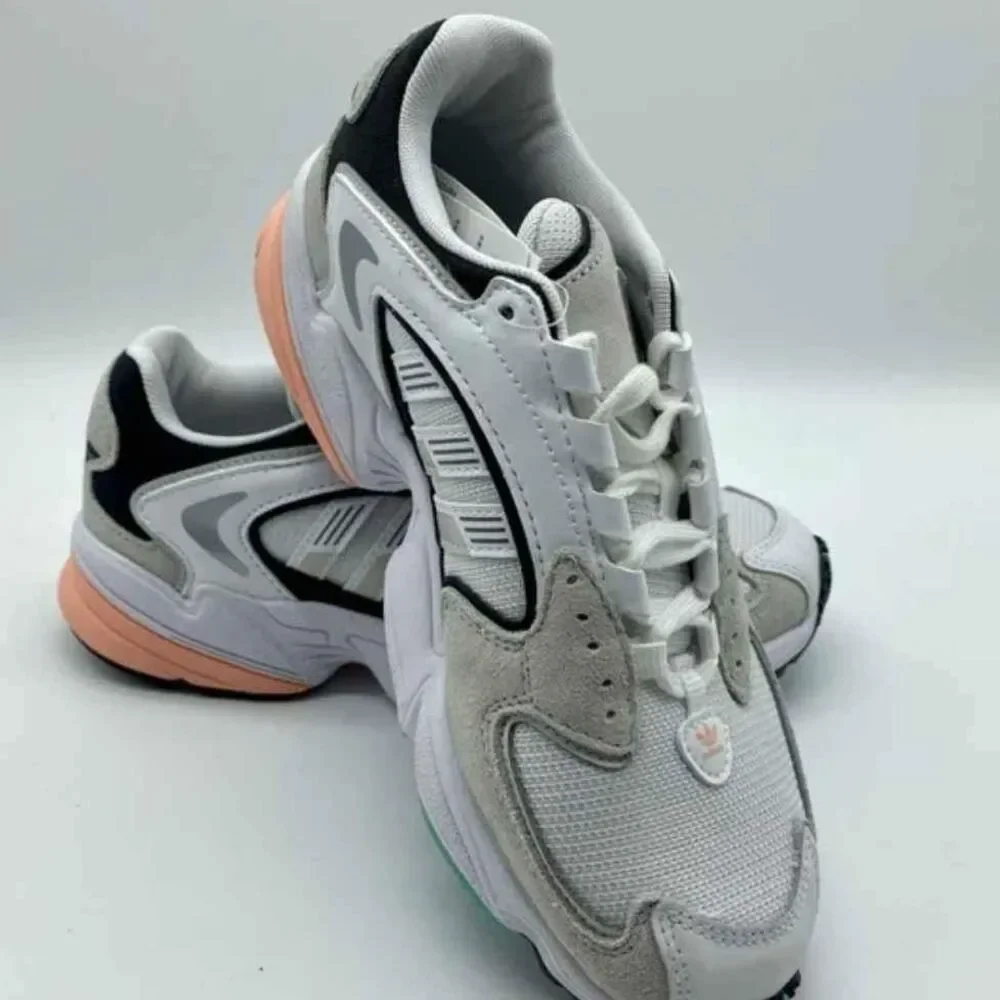 Adidas Falcon 2000 shoes for Women Sz 8.5